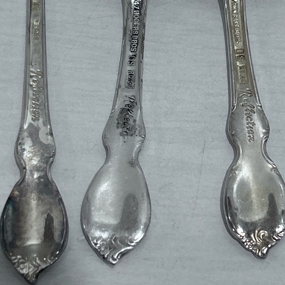 1847 ROGERS BROS Silverplate Heritage Silver Smiths Heirloom Edition.‎ - Picture 8 of 10